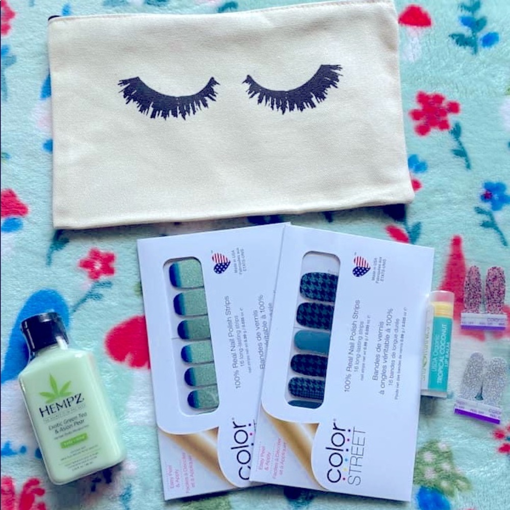 Colorstreet goodie bag! 💅🏻